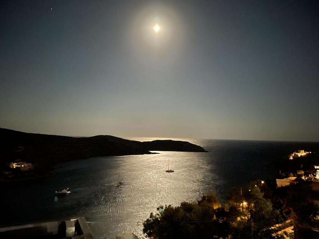 Vacation House With Stunning View - Vári エクステリア 写真